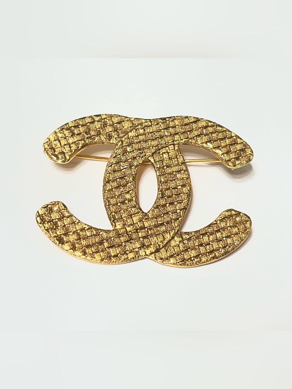 Chanel Vintage 1992 Large Size Logo CC Coco Interlocked Quilted Woven Brooch